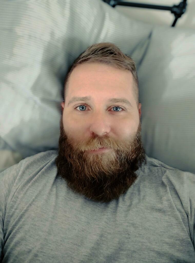 In my comfy spot physically and beard-ially via /r/beards ift.tt/3lOkNoj