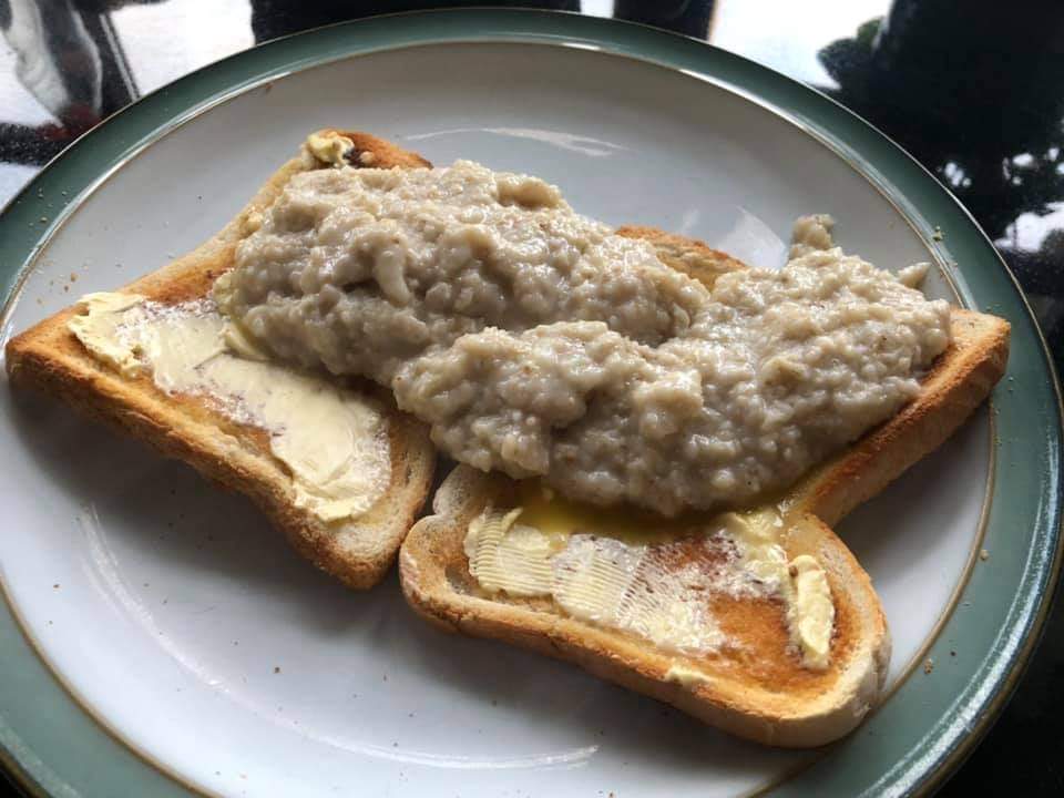 Skillisky's tweet photo. Been cheffing it up today and made my salty porridge on toast. Yummy
toto je fuj https://t.co/RzZnNtoDe8