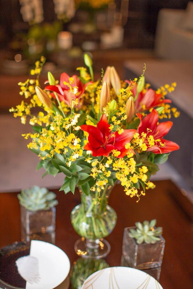 TiagoLi84547922's tweet photo. #flower
#flowers #flowerphotography
#flowerlover #flowermagic #floraldesign #floralstyling #floralfix #florallove #florallife #floral #ezflower
#flowerwholesale https://t.co/ckEqaIp9lC
