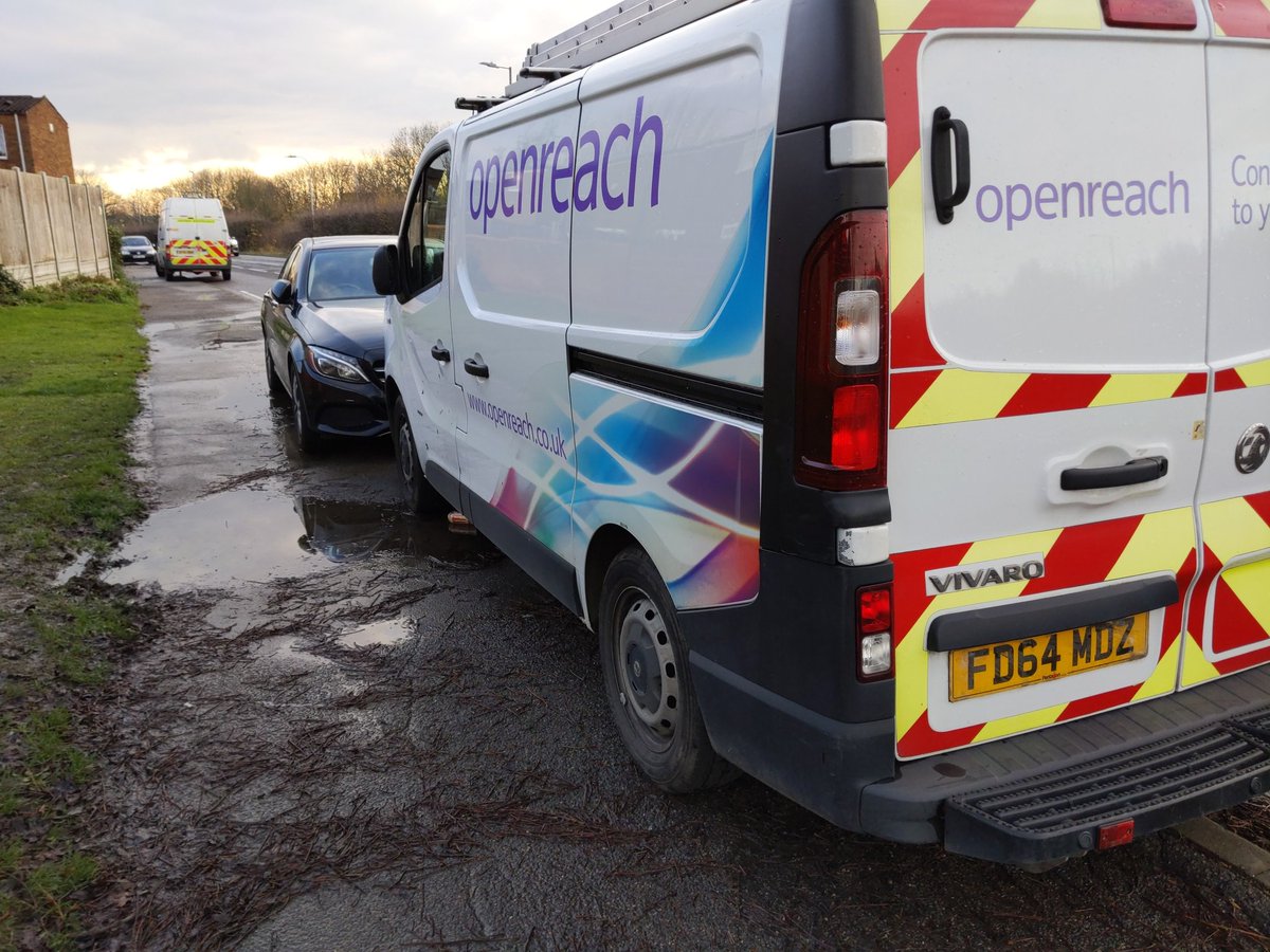 ColinBowen's tweet photo. @OpenreachHelp Can you ask this employee not to park like this. Every day he parks here illegally on the pavement forcing people to walk through a puddle or in the mud and preventing social distancing. https://t.co/rAaTKswoSJ