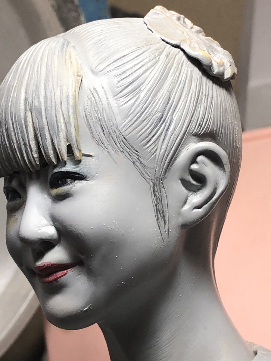 マーチン角屋 Auf Twitter うぶ毛 もみあげは書き込んで仕上げる予定でしたがパテを盛りました 毛の先端とか肌に触れる部分の段差を無くし顔に溶け込ませておけば細部も書き込めるかなぁと なので硬化後は雰囲気だけ薄っすら残し段差を無くす感じで更に削る予定