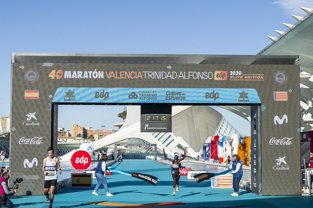 maratonvalencia's tweet image. 🔴 RÉCORD DE LA PRUEBA 🔴

🔥 Peres Jepchirchir 2h17:16🔥

#42KValencia #EActíVate