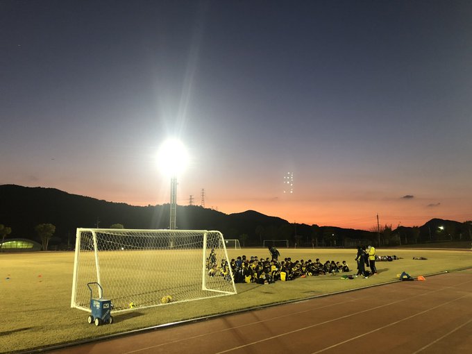 リベルタサッカースクールの口コミ 評判と料金紹介 メリット デメリットをそれぞれ解説します まなびち