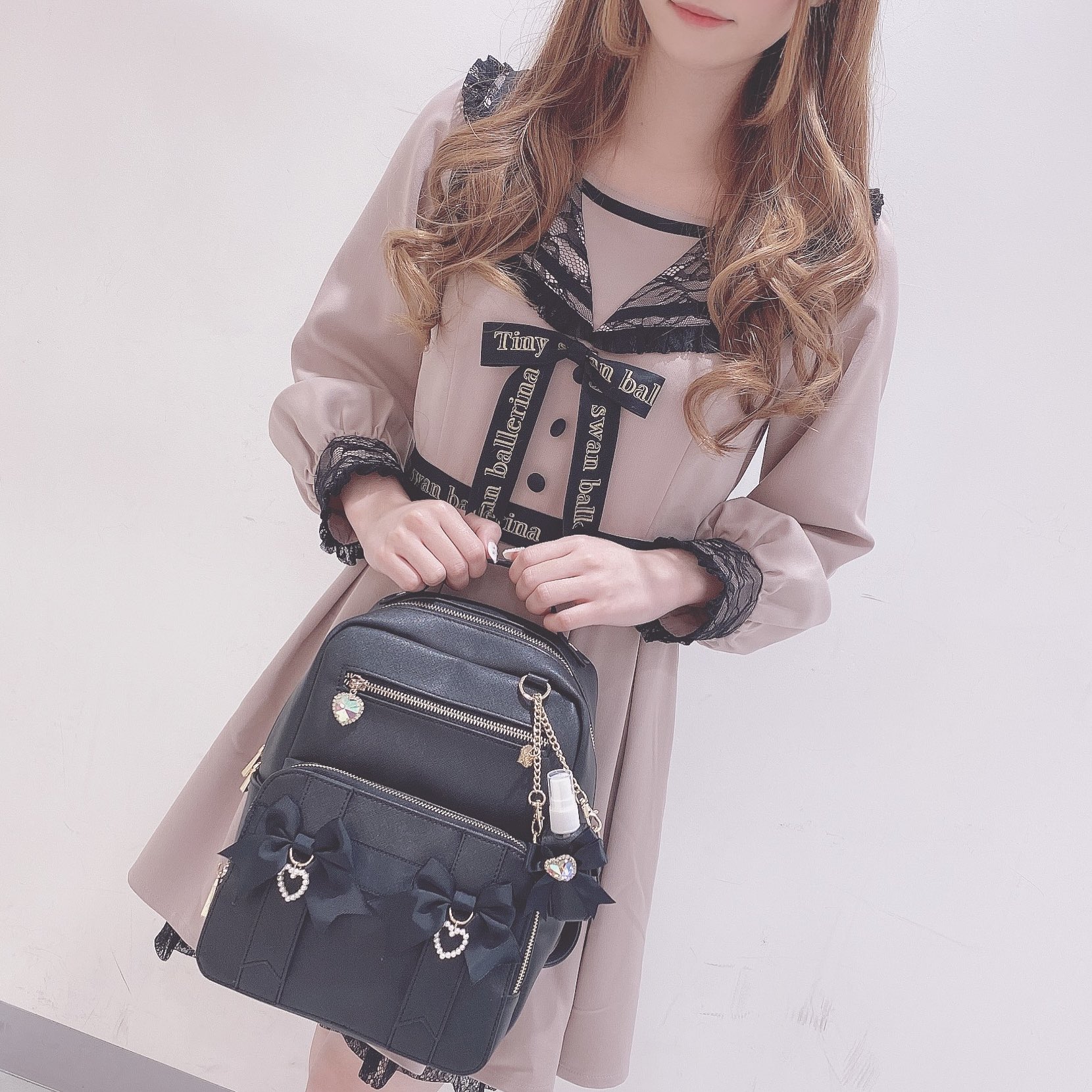 LIZLISA リボン付きビジュー黒バックパック LIZ LISA Official Online Store Girly Fashion｜ Tokyo Kawaii Life