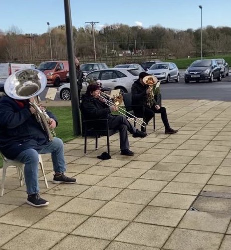 Delighted to get our Christmas season started this weekend performing carols <a href="/GardenRoomsatT/">The Garden Rooms</a> raising money for  the Sir Robert Ogden Macmillan Centre at the Friarage Northallerton <a href="/SouthTees/">South Tees Hospitals</a>. 🎺 🎶 💜 <a href="/CheekyVimto1979/">Emma Lundberg</a> <a href="/jan_linsley/">Jan Linsley 🇪🇺🎺🎭</a> <a href="/mmillman93/">Mark Millman</a> <a href="/bopperbex/">Rebecca Lundberg</a>