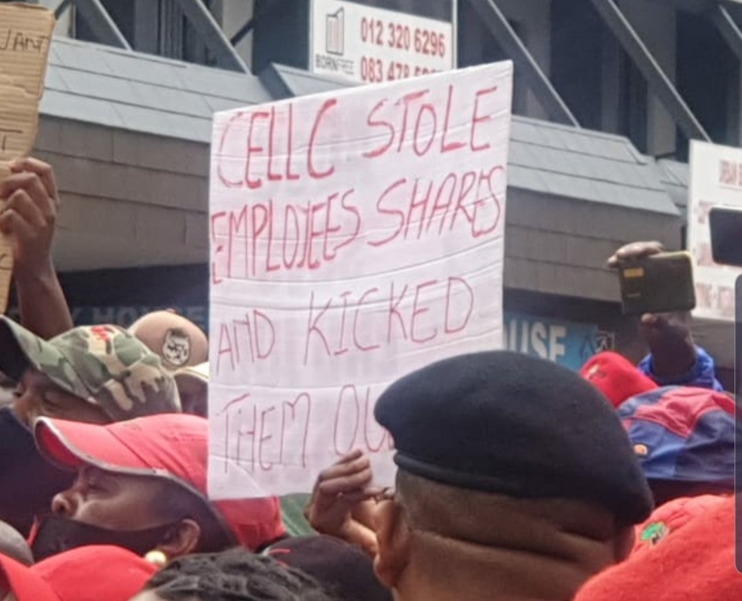 WhitestFox's tweet photo. #boycottcellc #BOYCOTTCELLC The mafias and thieves have stolen employees shares to line their pockets @Investec Fani Titi you administered the shares that vanished. @almayw1 @Allodds11 @nngqodolo @raseedward @splinter082 @CareBea68795077 @MyPAConline @F4SD_Gauteng https://t.co/U0xfhbfkru
