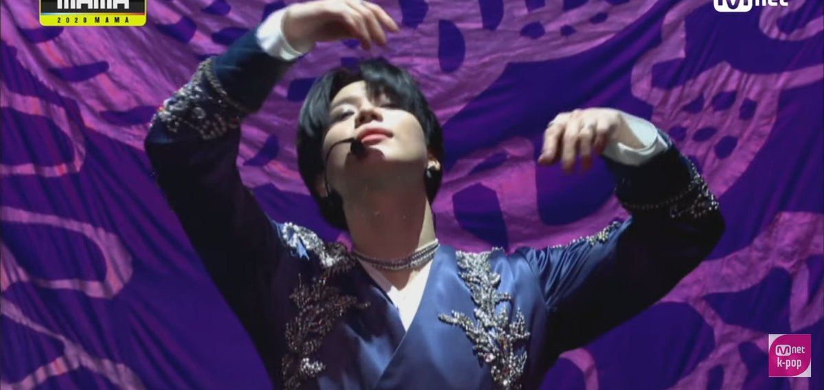 YaviNelly's tweet photo. Impresionante presentación de Taemin 👏👏👏👏👏👏👏😍😍😍😍😍😍😍😍👌👌👌👌👌en los #MAMA2020
#MAMAVOTE 
#TAEMIN  #태민  #テミン
#IDEA  #ACT2  
#NeverGonnaDanceAgain  
@SHINee
 #이데아 https://t.co/46ENRuA6LC