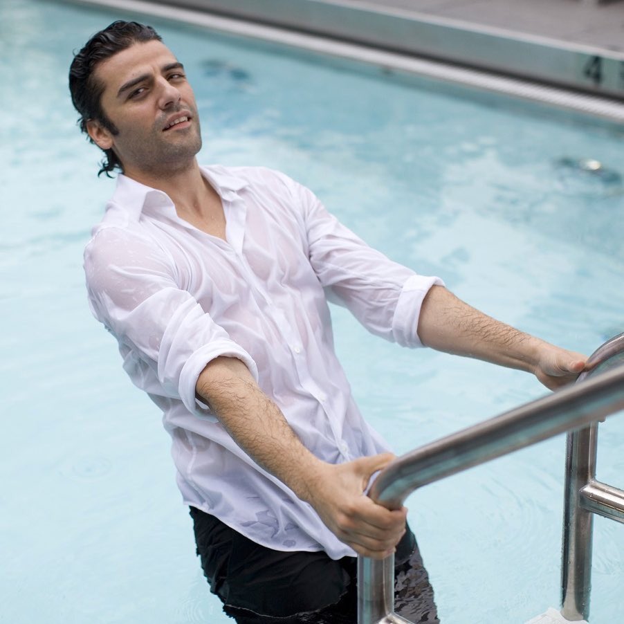 pedro pascal and Oscar Isaac as each other: a short thread