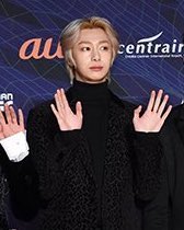 hwonpics's tweet photo. hyungwon at the MAMA over the years (2017-2020)
@OfficialMonstaX #mamavote #monstax https://t.co/B6IzRSOqft