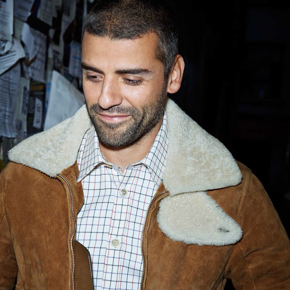 pedro pascal and Oscar Isaac as each other: a short thread