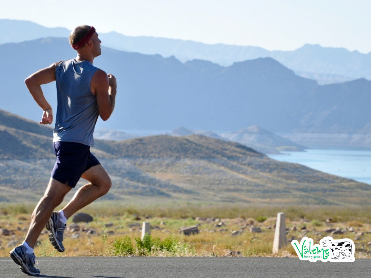 Descanso, deporte y buena alimentación, no hace falta más para dar lo mejor de ti. Y nosotros te damos lo mejor que tenemos, nuestra leche fresca, para que esa buena alimentación sea completa. 

 #LecheVáleme #Sabor #Salud