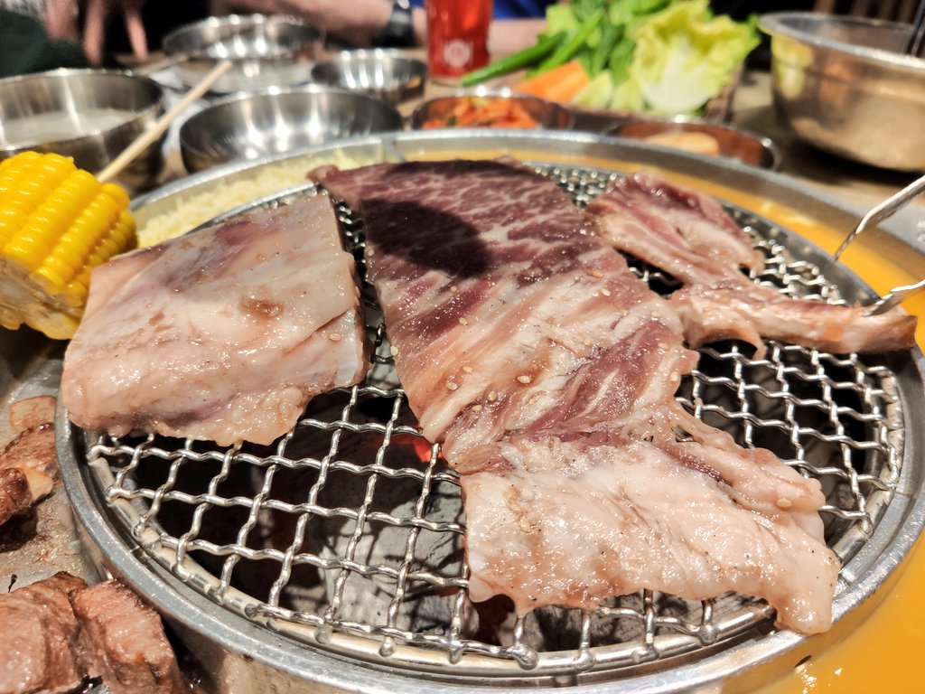 人気韓国焼肉チェーン姜虎東白丁美味しい…普段まともな肉食べてないことに気付いたさ