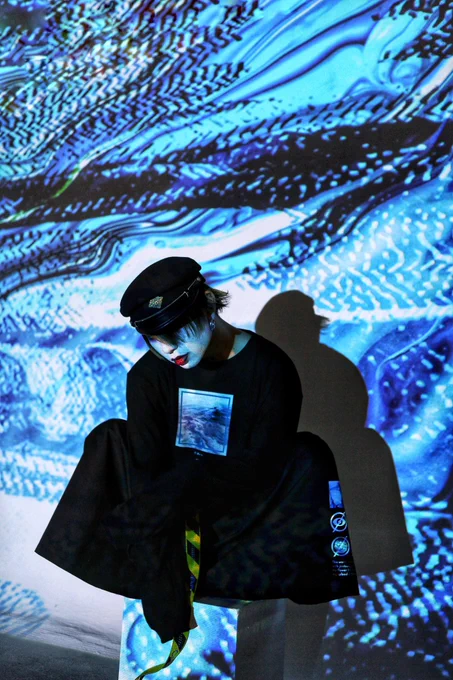 【プレゼント企画】

『hizumi conception#4 ロンT』を1名様へ

◇応募方法 
このアカウントをフォロー&amp; このツイートをRT

◇応募期限 12/12 19:00
◇抽選発表 12/12 20:00

抽選発表と同時に12/20まで期間限定販売します。

注意事項はリプで必読 