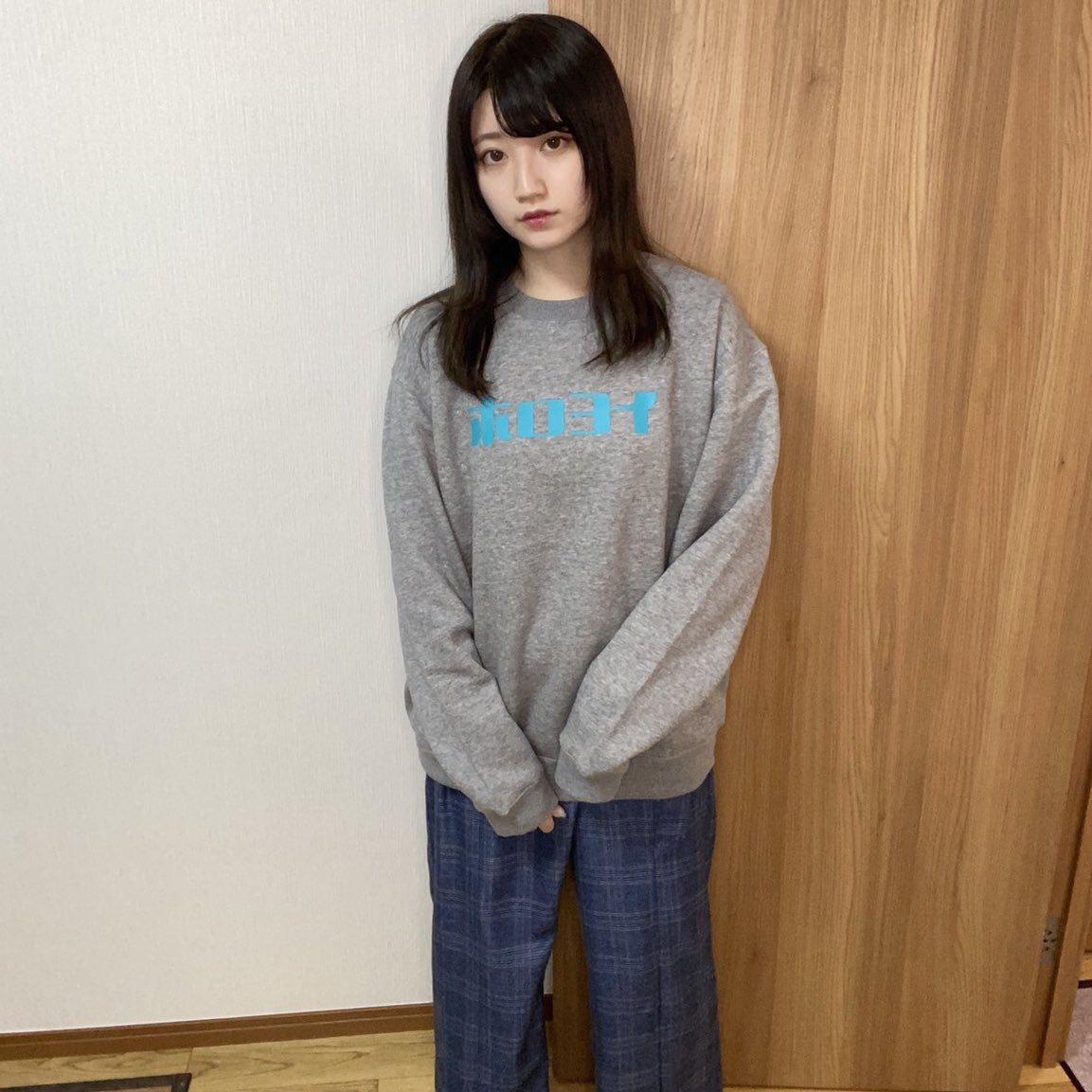 酒村ゆっけ トレーナー