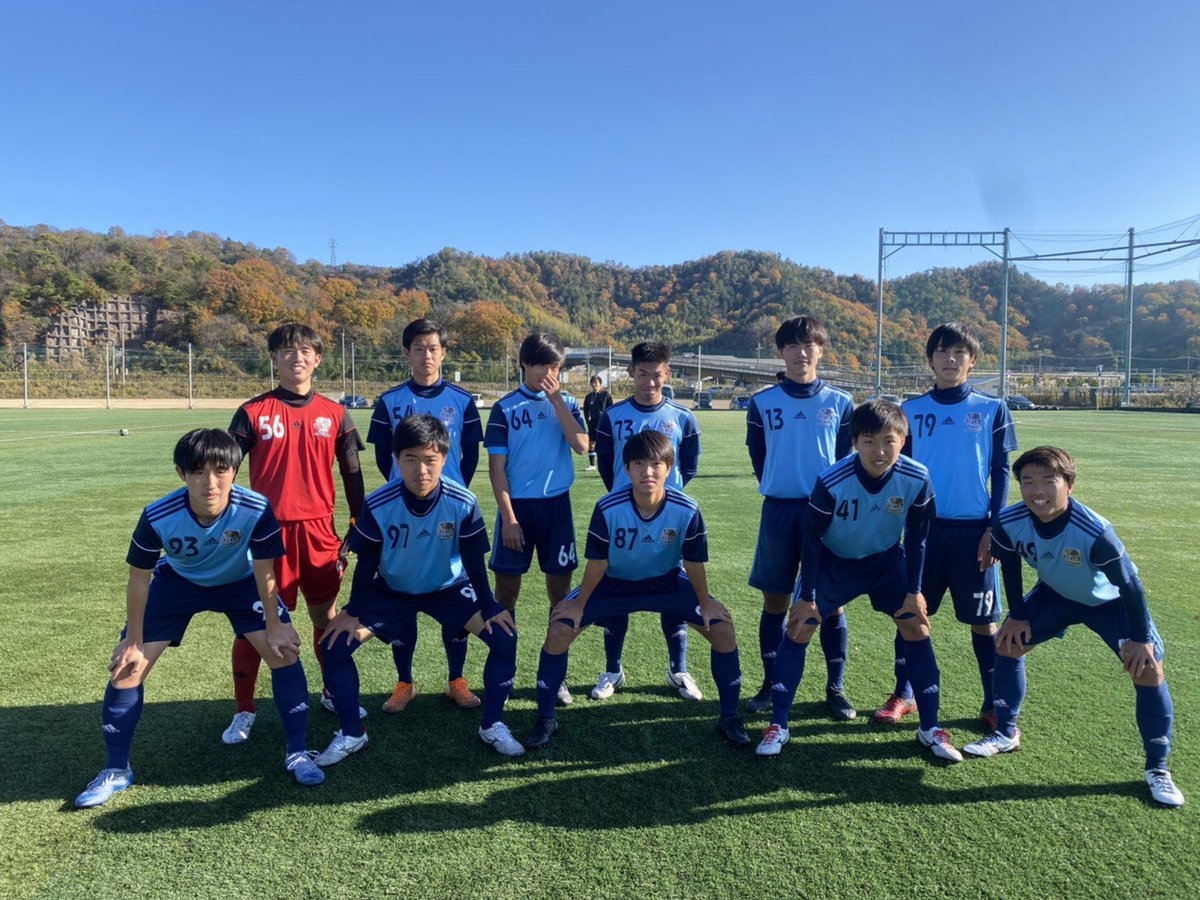 近江高校サッカー部 V Twitter Ohmiダービー 第2グラウンド 1 2年aチームvs1 2年bチーム 7ー2 1 2年aチーム 山本 櫻井 伊吹 梅本 山本 櫻井 高木 川島 岡田 1 2年bチーム 大塚 芝 谷口 昨日行った勝敗予想は 1 2年aチームが80パーセントでした 結果は7ー2で