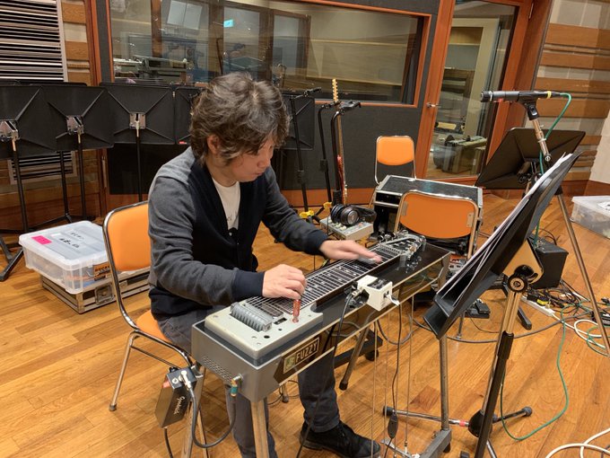 松たか子の旦那はギタリスト 身長は高いの 2人の馴れ初めは 父の反対を押し切っての結婚 芸能人の身長と気になる話題特集