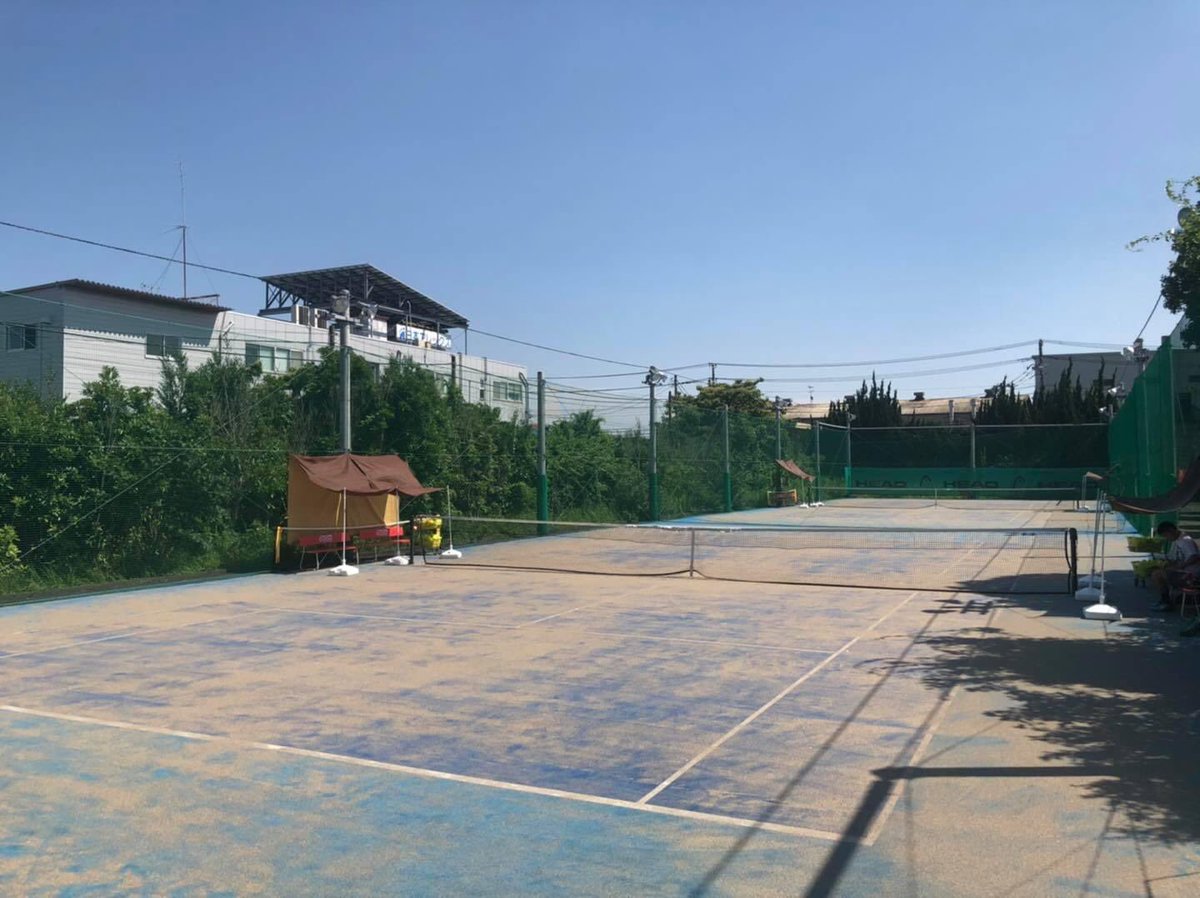 ルーセントテニスクラブ 公式 ルーセントテニスクラブ柏 油布将也 です 年末年始スケジュールのお知らせを致します レンタルコートを多数用意しております 年末年始スケジュール レンタルコート時間帯 12月30日 水 1月3日 日 11 00 23