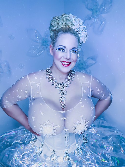 1 pic. I wish you a great #Adventszeit hier meine kleine Nikolaus Überraschung für Euch ? the ice queen