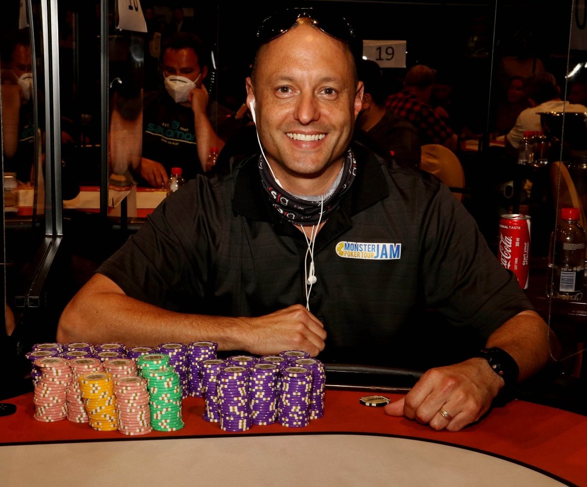 Congratulations to Gawain Visage for placing in 9th place in the WPT Deepstacks Main event!!!
Gawain has finished in the TOP 10 collecting himself a total of R 82,000!!!!