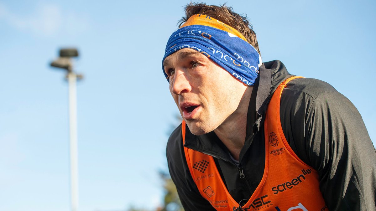 He’s done it!! Kevin Sinfield has finished marathon 6 of 7. He will never say this but I know he is exhausted. I also know he will not stop. He’s running for <a href="/Rob7Burrow/">Rob Burrow CBE</a> and <a href="/mndassoc/">MND Association</a>. Join us tomorrow on <a href="/BBCBreakfast/">BBC Breakfast</a> for run 7