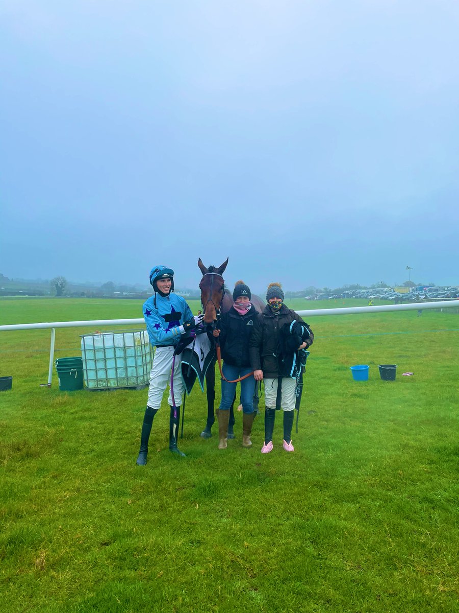 TattsCheltenham's tweet photo. Congratulations to @GandTRacing on winning the fourth in the The #TattersallsCheltenham 4 &amp; 5 yo Maiden Series with Harper’s Brook. This is also the first 4 yo only race in the series too! Congratulations to all connections and all who took part. #GoPointing https://t.co/cUtxDQyB4U