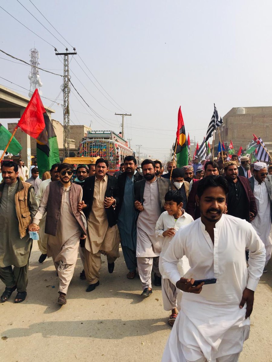 NawazkLaghari's tweet photo. PDM District Kamber Shahdadkot Protesting at Bhutto Chow kamber against Imran Niazi Government.
#SuperPower #YouthPower
#GoNiaziGo #GoSelectedPMGo https://t.co/JsmF4AfQw7