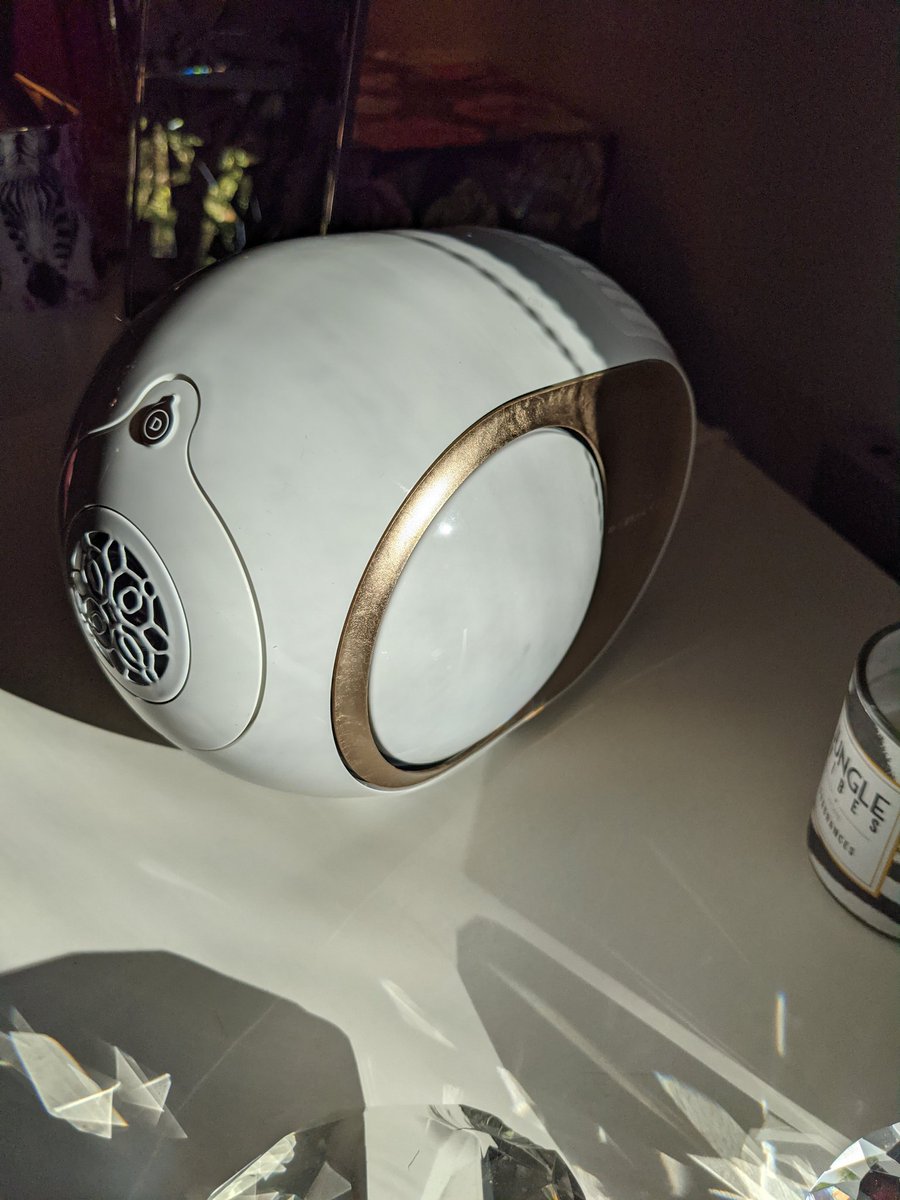 yoimbert's tweet photo. Amazing sound 😍💓 @DEVIALET #unreasonablesound https://t.co/aGKlFxzRnY