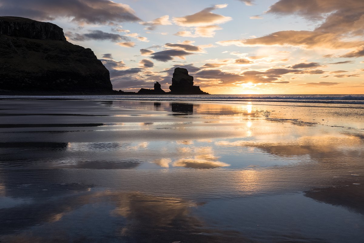 From yesterday afternoon at Talisker beach, #IsleofSkye