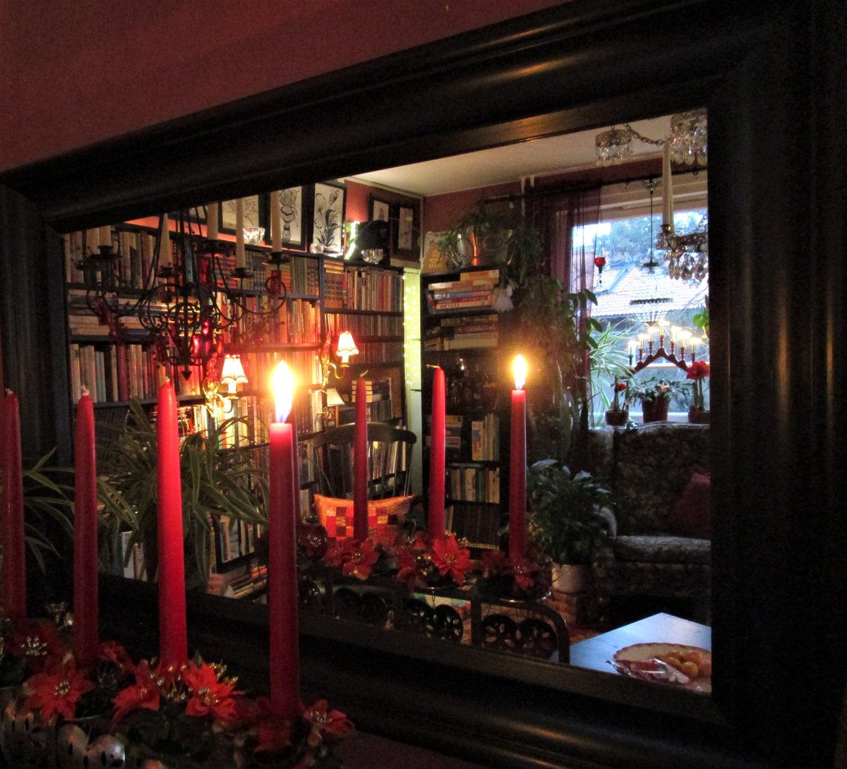 larssonzita's tweet photo. Day 6/ 24 of @murzemagazine Art for Advent 2020.....Second Sunday of Advent
@Murze #Artforadvent #AFA2020 https://t.co/qkYCU93bIF #murze #artforadvent #Rosita https://t.co/TyqUIjW6Tu