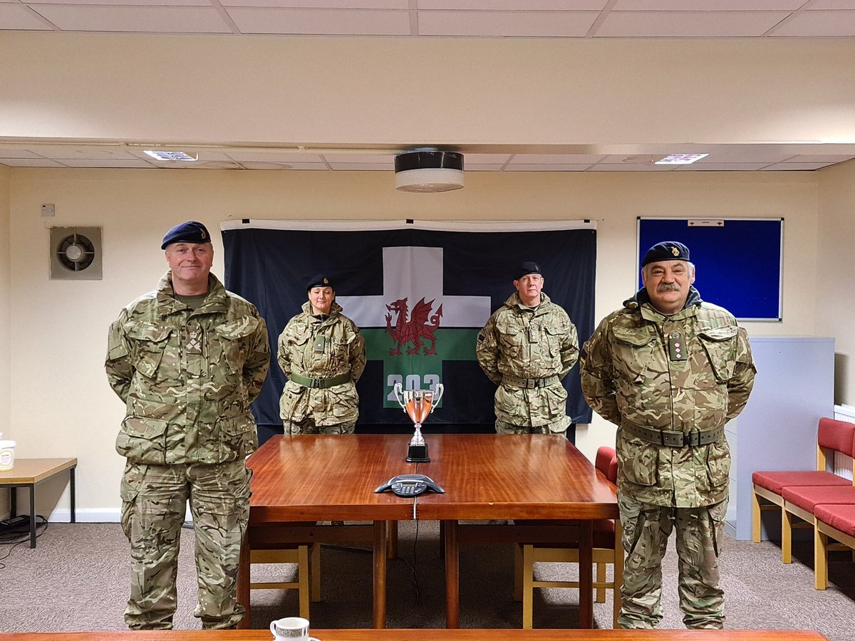 203FdHosp's tweet photo. Busy day of Visits here at 203. Dept Comd Reserves, 1 Division, Brig Tim Seal. Lt Col Simon Horne, Clinical Advisor and Our Friends across the Border, Lt Col Pete Hale Commanding Officer 22 Fd Hosp and WO1 (RSM) Kelly Caswell-Treen.

Congratulations LCpl Seale Top Soldier 2020! https://t.co/0kfPCmTZFT
