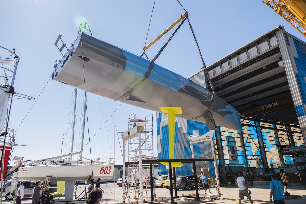 didaccostaVG's tweet photo. Gracias a todos nuestros partners, particularmente la @FNOB_org por hacerlo posible.
📸 @MGAloma
#teamdidac #oneplanetoneocean #vg2020 #vendeeglobe #fbob #botadura https://t.co/dFlpMxq4wf