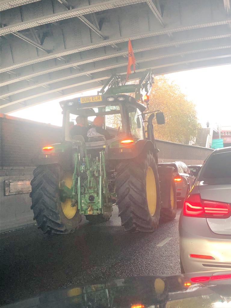 SCUKofficial's tweet photo. North and Midlands sangat has joined West, East and Central sangat at the  Kissan Morcha London Car rally..
#panjabfarmers
#KissanEktaJindabad 
#kissanunionzindabad https://t.co/bPBYuPhCri