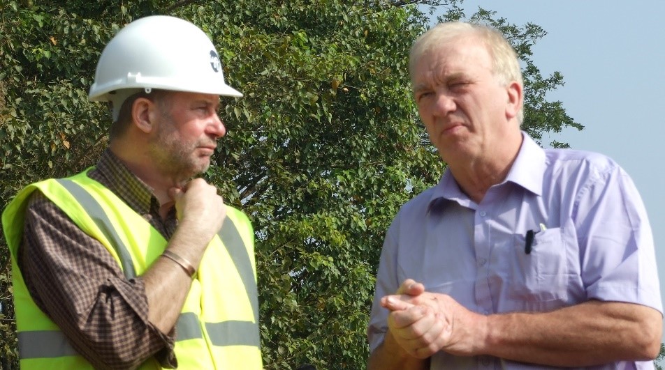With the 2004 dig site located David was able to tell Field Director Martin Brown where to place the first machine trench.