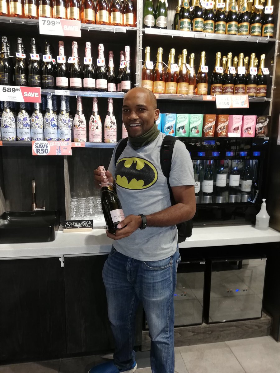 hbanhire's tweet photo. When you are wondering which bubbly to buy with your FREE DZARs courtesy of #6DOT50

#DigitalRevolution https://t.co/DEILV2VXEu