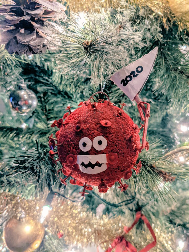 This is what I came up with during a family ornament-making session last night: I call it, 'The Little Virion That Could'

#crafting
#DIY #DIwhy #ATBGE
#OrnamentOfTheDay 
#Christmas2020 
#CovidChristmas
#MedTwitter