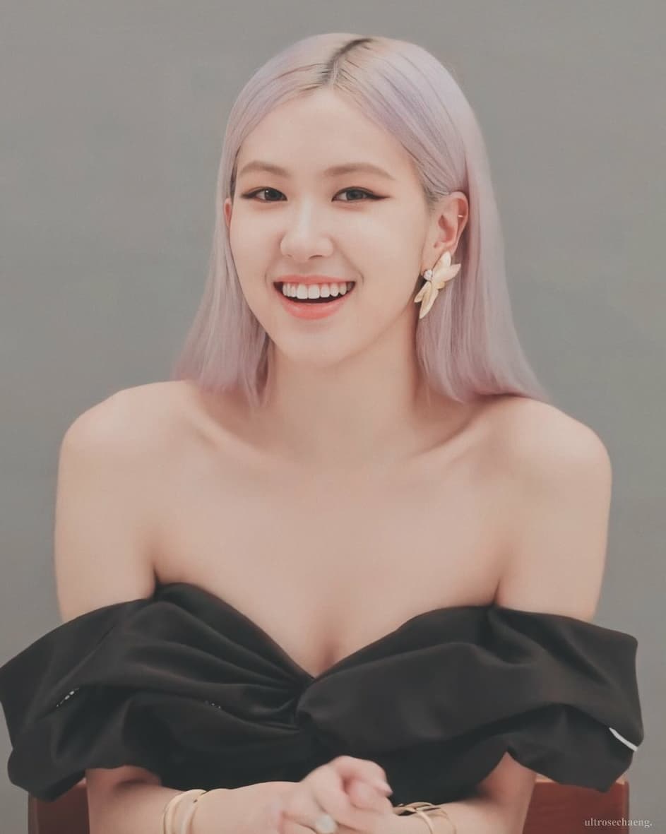 sunsetandrosie's tweet photo. gold, glory, and gospel? who needs that thing when it's not extend forever. nonetheless, as long as i keep everything that i love, even it's temporary, i'll always reminisce and appreciate their existence from now on, it's a pleasure to have cruise party with you. #IAmVIP https://t.co/3kvt8POReg