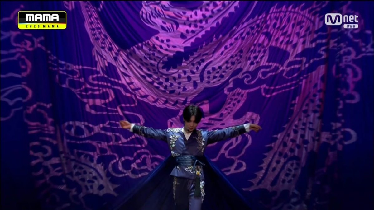 YaviNelly's tweet photo. THE KING 👑LEE TAEMIN👑 
#MAMAVOTE 
#TAEMIN  #태민  #テミン
#IDEA  #ACT2  
#NeverGonnaDanceAgain  
@SHINee #이데아 https://t.co/H4yRMSsR4y