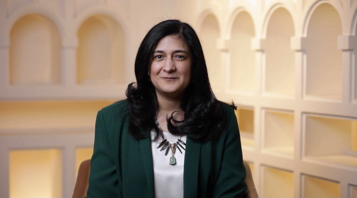 sharjahef's tweet photo. “Where do we find these entrepreneurial heroes?
Simple.
Look in the mirror, and you will know.”
@sheraasharjah CEO @najla_almidfa calls upon the everyday heroes in her #SEF2020 opening keynote https://t.co/hhBBt4E2OL