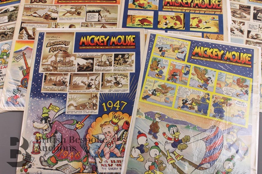 booksandcomics's tweet photo. Jaw dropping set of early Mickey Mouse Weekly comics available at British @BespokeAuctions. Published between 1936-1957, it was Britain's first comic with full colour photogravure printing.

Currently £70 with one bidder. Ending December 9th at 16:00.

https://t.co/98D97fdejC https://t.co/xigFdTNY4y