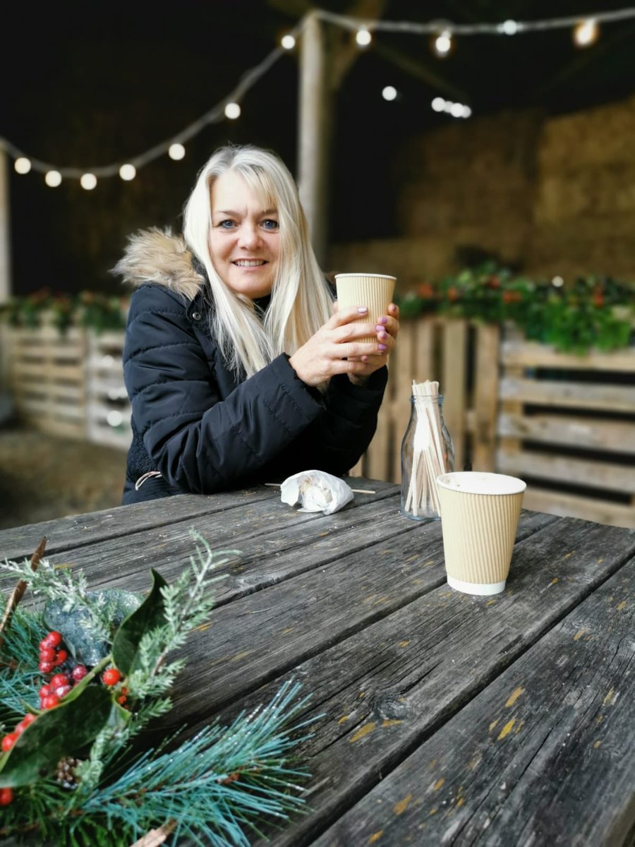 Hot Chocolate and Bakewell tart @BawdonLodgeFarm with Katie Bailey