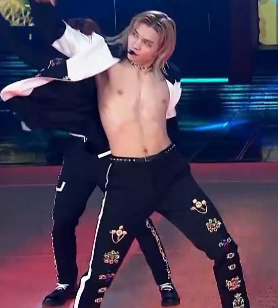 툥냥 ૮₍˶• . • ⑅₎ა tweet media