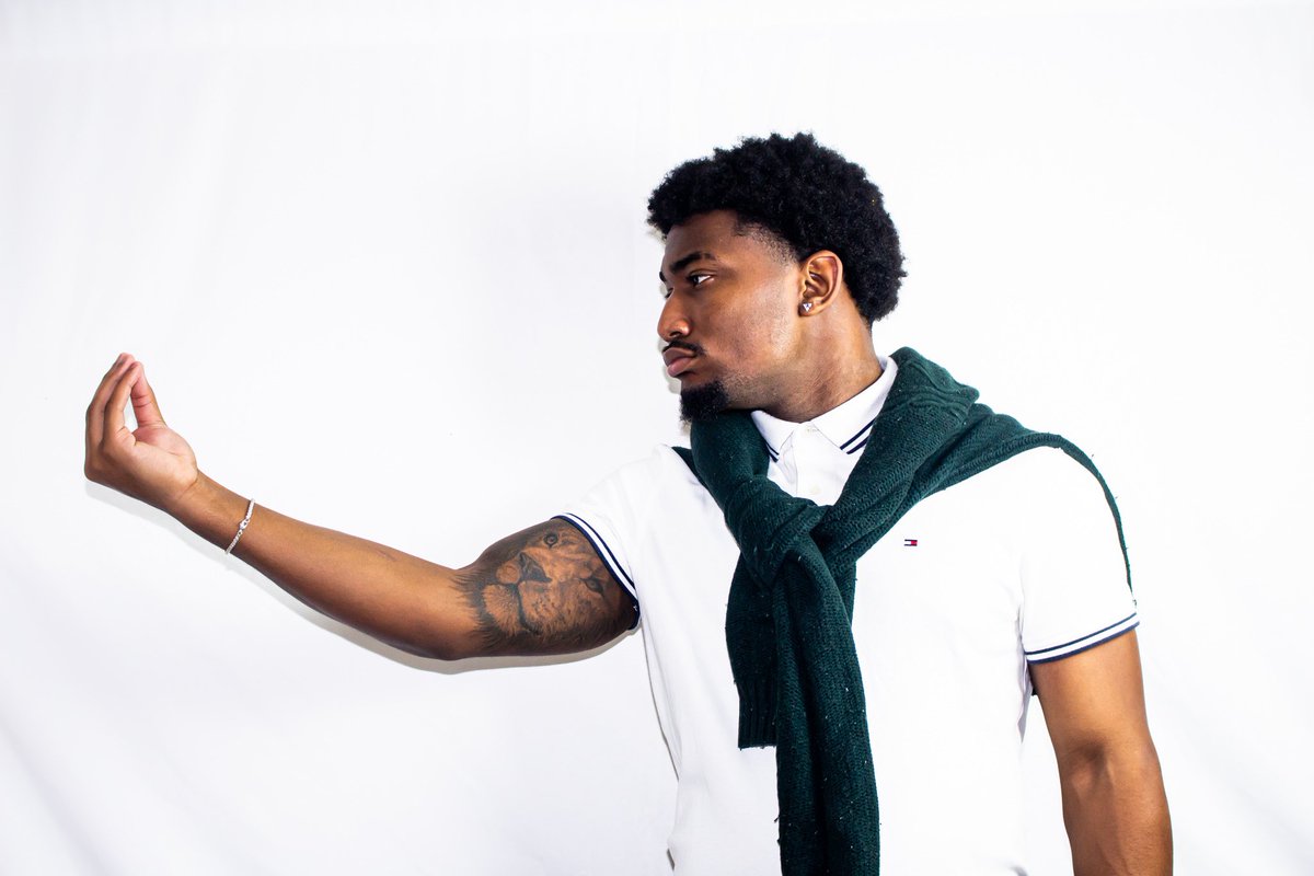 Pressure makes diamonds 💎✈️
.
.
. 
.
#canonphotography #sundaybest #blackmen #wearyourhabits #habits365