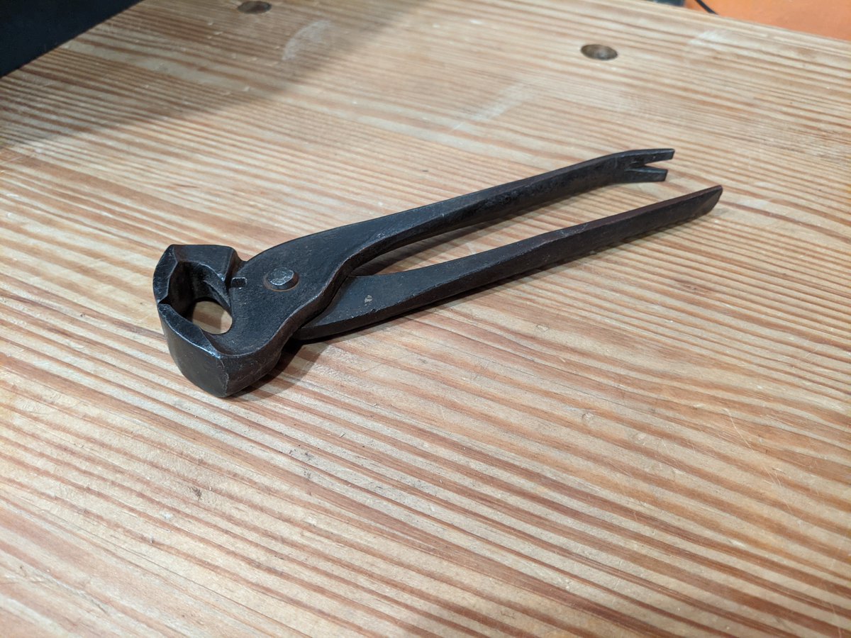 This is a tool I really questioned for awhile. Schwarz and Fitz highly recommended them but I wasn't sure they were worth the space. I can say after a few years of using cut and forged nails to build things, these nippers are absolutely worth having around.