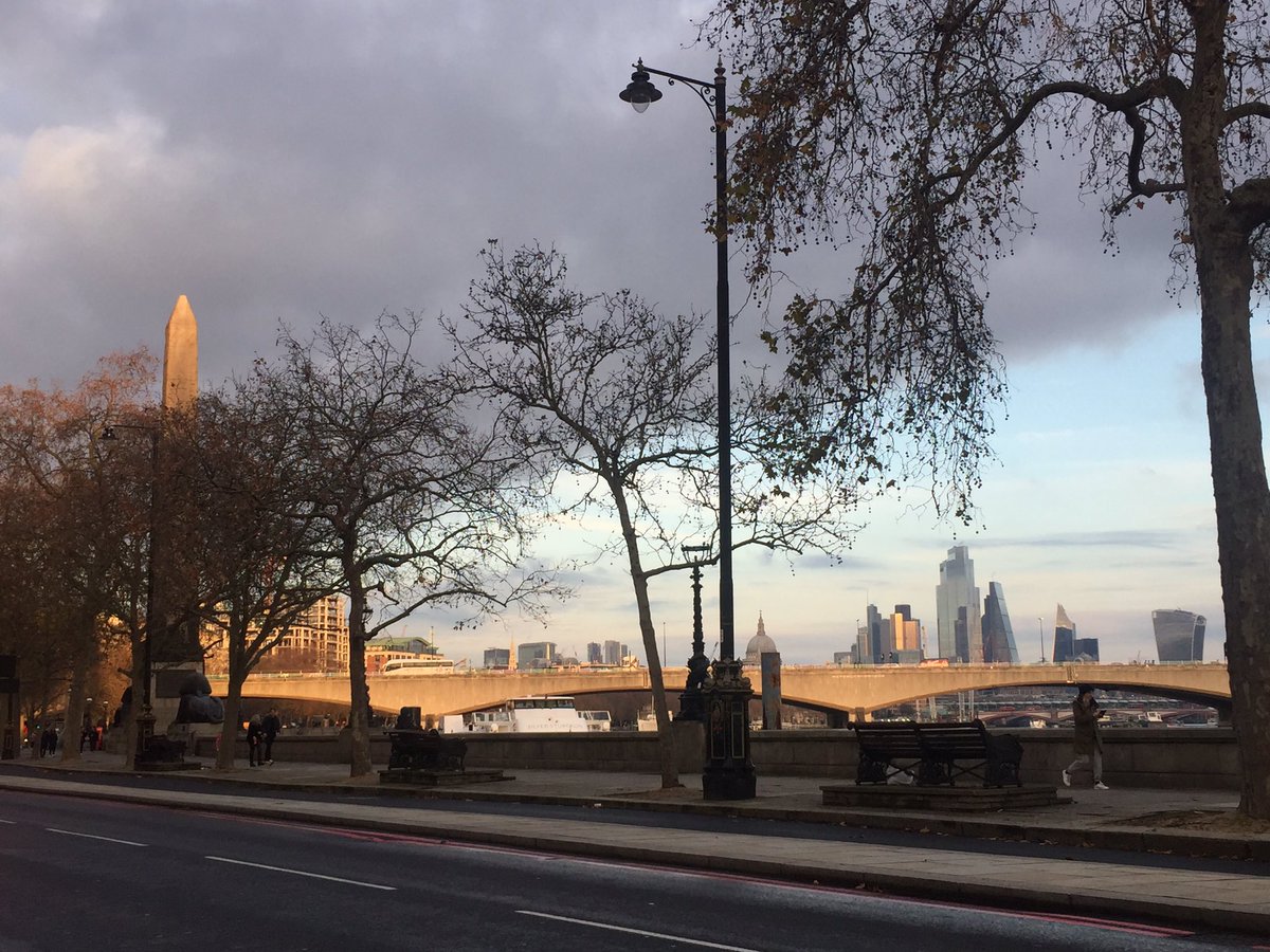 Drove past Houses of Parliament in the capital today. Wintertime. 
#london #thethames