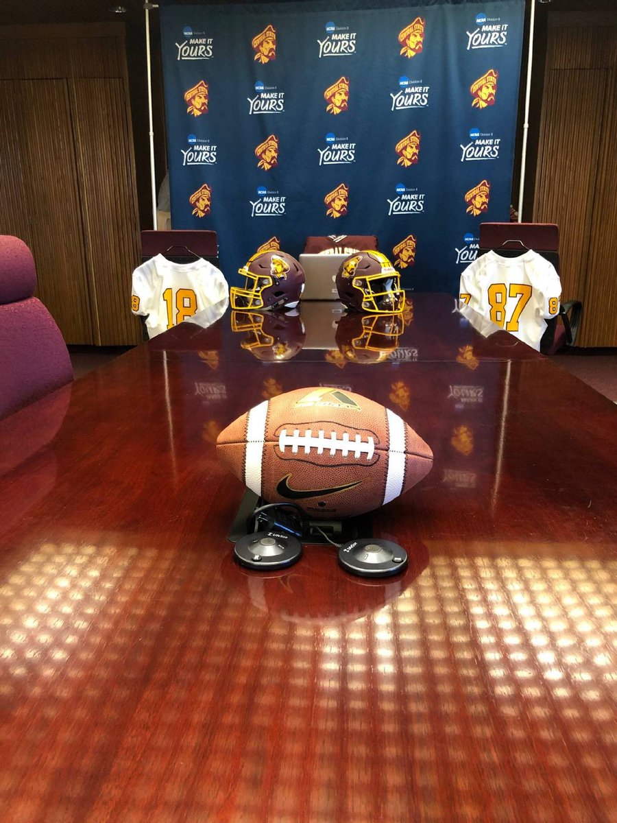 MooreNebanye's tweet photo. #AGTG blessed to receive an offer from Central State University. Thanks to @BobbyRome for the Opportunity!! https://t.co/YzHi1OXxwS