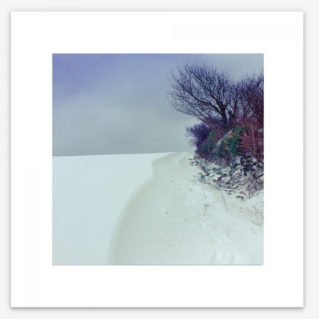 claireandethel's tweet photo. ‘The snow fell softly, dusting out their footprints and making the whole world new’

The Season for Second Chances by author @RuthSaberton 
https://t.co/TUSOtjn0jy

Image by @claireandethel prints available at
https://t.co/8f6T2oZlBd

#snowscapes #seasonforsecondchances #cornwall https://t.co/LCeF9INfNI