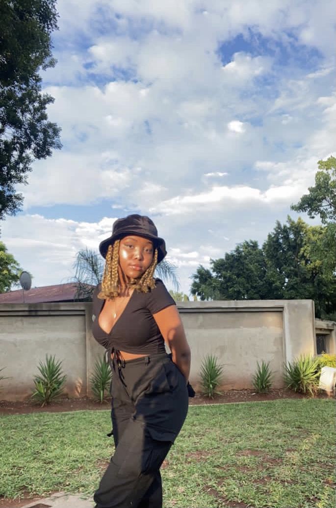 lessaB_'s tweet photo. Black ke colour ya manyora 🖤 https://t.co/mF3Ku7xgZT