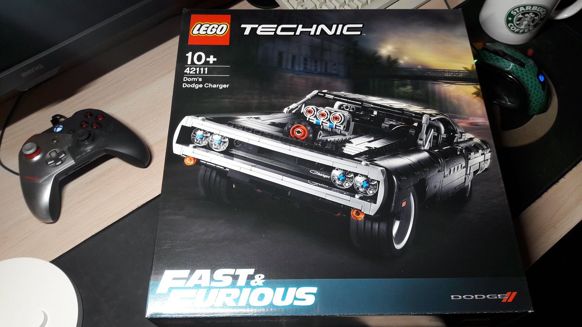 LoboTriumph's tweet photo. ¡Ya lo tengo! Esta misma tarde lo empezamos a montar, sobre las 17:30 en https://t.co/WkibDX5EzY https://t.co/iuSrnVy7V0