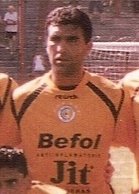 clubcomu's tweet photo. La Subcomisión de Fútbol lamenta informar el fallecimiento de Carlos Zaragoza, quien vistió nuestra camiseta en las temporadas 05/06 y 06/07 de 1ra B (35 PJ y 1 Gol).
Un excelente profesional y mejor ser humano que tuvimos el placer de conocer. 
Nuestros respetos a su familia. https://t.co/p1GwBdb5Du