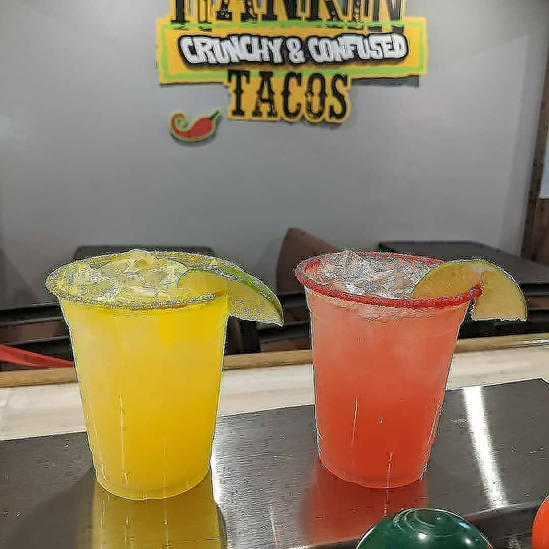 rankintacos's tweet photo. Sunday Funday HQ has been set up just for y'all at Rankin Tacos! Our Happy Hour is ALL Day with 2-4-1 Rankaritas, Local Craft Beers, and Wines!! Open 11-8 #rankintacos #rankaritas #happyhourallday #localbeer #localtacos https://t.co/nWQE7cb8rF